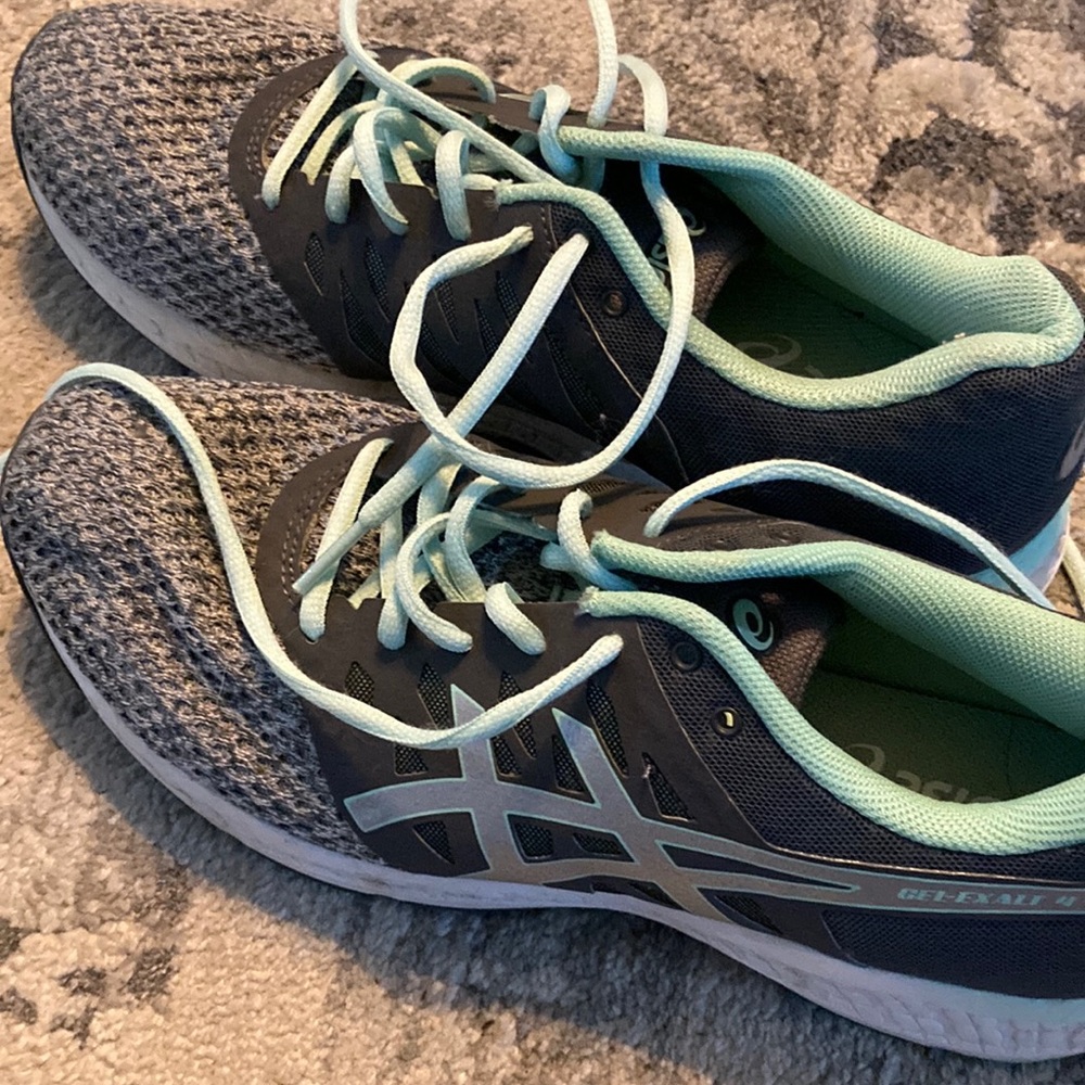 New asic running shoes